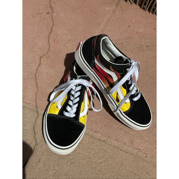 Vans Knu Skool Skate Shoe - Black / Red, Yellow Flame Size 4 - Picture 10 of 10